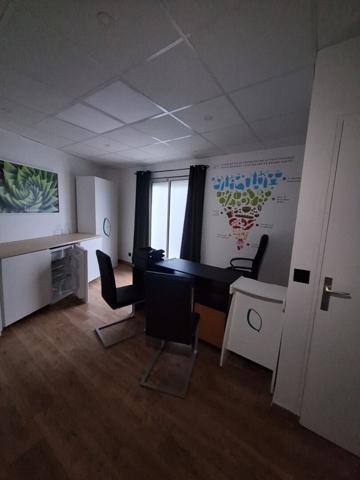 Local commercial Chelles 2 pièce(s) 49 m2