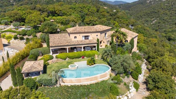 Grimaud - Villa avec vue mer