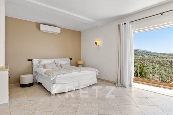 Grimaud - Villa avec vue mer