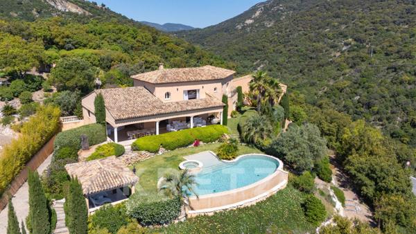 Grimaud - Villa avec vue mer