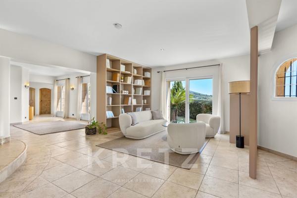 Grimaud - Villa avec vue mer