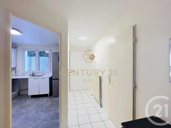 Maison à vendre  4 pièces - 93,36 m 2   NOISY LE GRAND  - 93