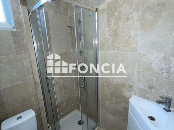 Location Appartement 2 pièces 34.44 m² - 5 AVENUE PAUL LONG Hyeres Les Palmiers 83400