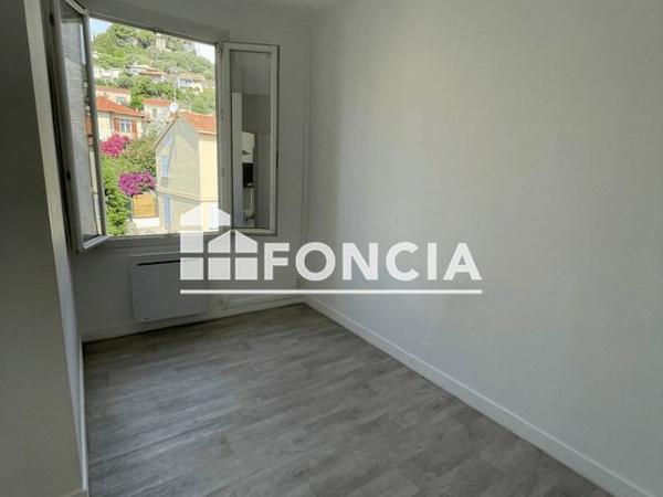 Location Appartement 2 pièces 34.44 m² - 5 AVENUE PAUL LONG Hyeres Les Palmiers 83400