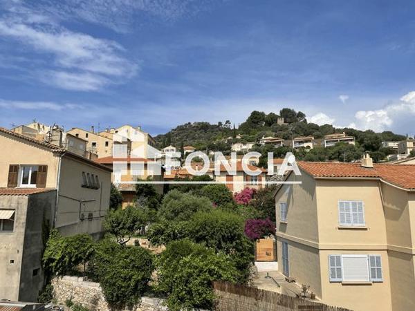 Location Appartement 2 pièces 34.44 m² - 5 AVENUE PAUL LONG Hyeres Les Palmiers 83400