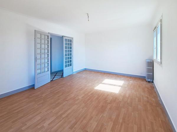 Pavillon - 6 chambres - grand jardin