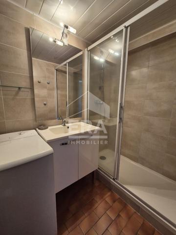 Saint-Cyprien "Marina Les Capellans" : Appartement 2 pièces + cabine + mezzanine + parking vue Marina à vendre