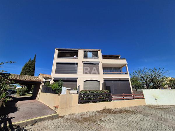 Saint-Cyprien "Marina Les Capellans" : Appartement 2 pièces + cabine + mezzanine + parking vue Marina à vendre