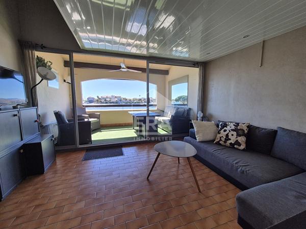 Saint-Cyprien "Marina Les Capellans" : Appartement 2 pièces + cabine + mezzanine + parking vue Marina à vendre