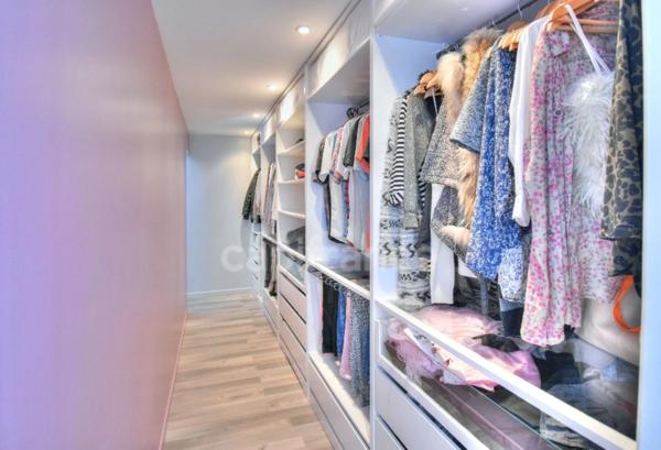 Dpt MIONNAY (01), à vendre maison 220 m² - 4 chambres - Terrain de 1500,00 m² avec piscine