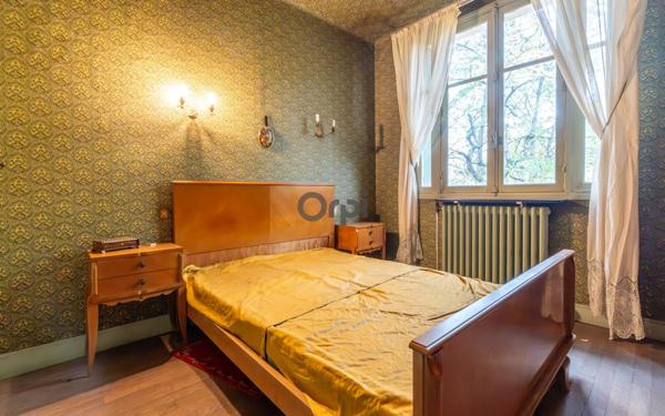 Maison à vendre    5 pièces • 101,68 m2 Saint-Maur-des-Fossés