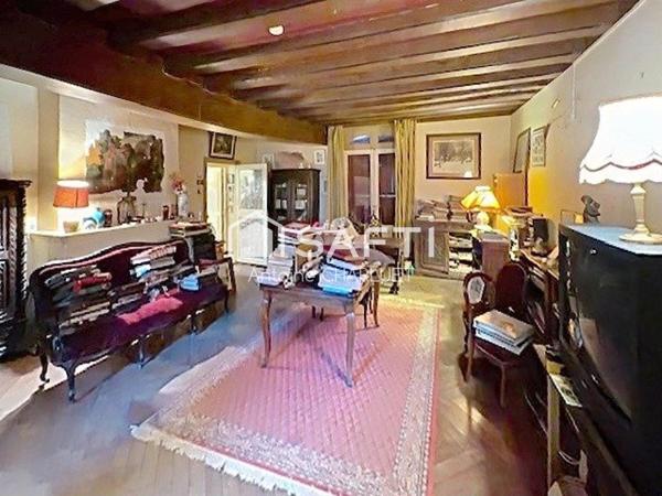 Grande propriété à rénover de 420m² habitable - Terrain de 25 335m²