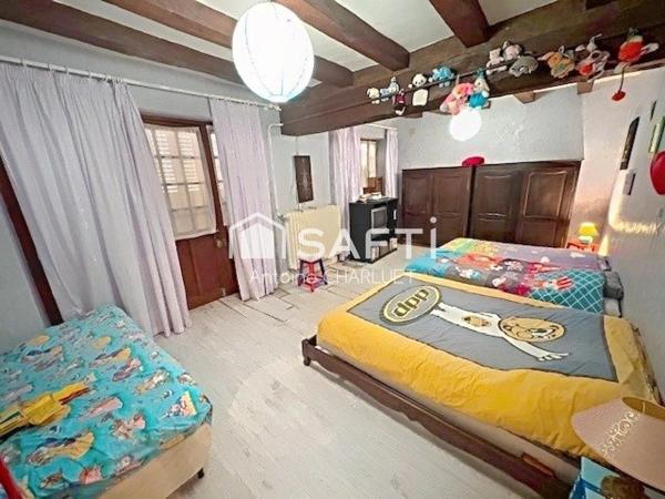 Grande propriété à rénover de 420m² habitable - Terrain de 25 335m²