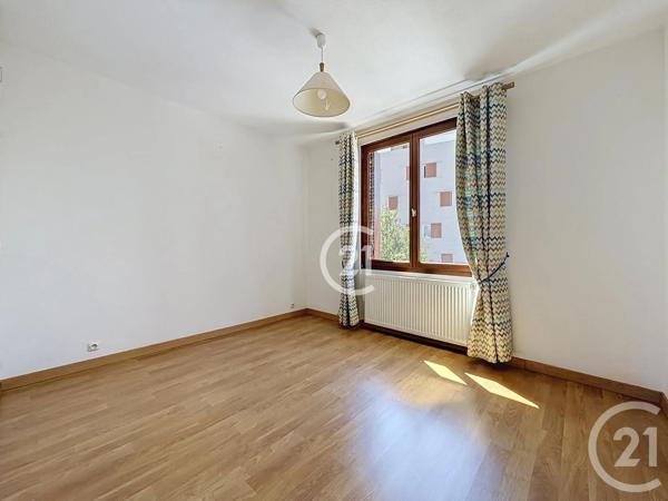 Appartement F3 à vendre  3 pièces - 53,71 m 2   MONTREUIL  - 93