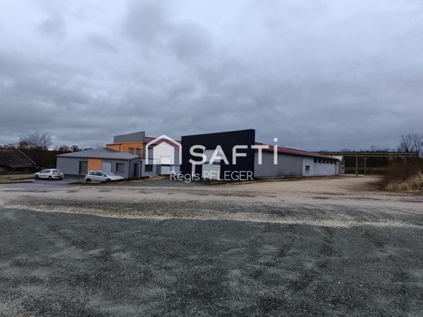 Grand Bâtiment Industriel/Artisanal avec bureaux