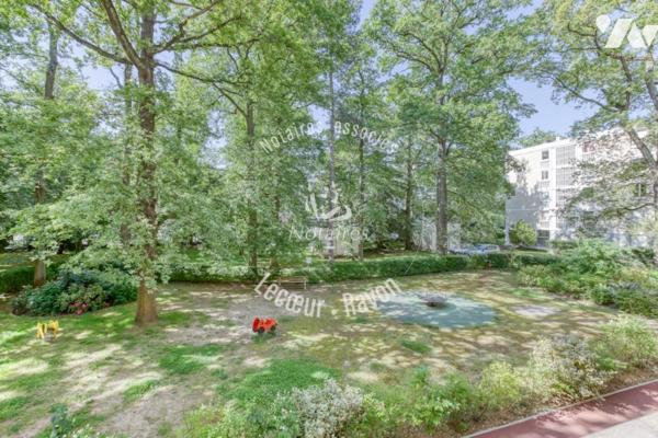 Appartement 2/3 pièces dans copropriété calme avec nombreux espaces verts