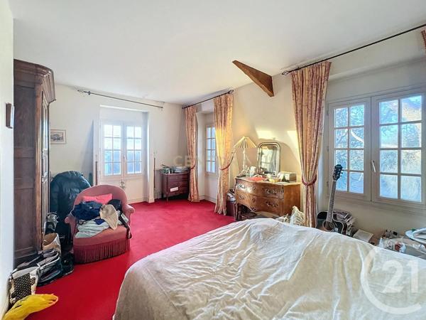 Maison à vendre  7 pièces - 163,80 m 2   NOISY LE GRAND  - 93