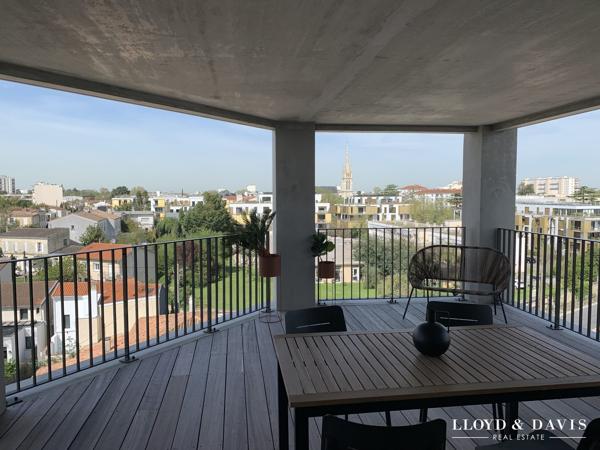 Bordeaux-Caudéran, adresse confidentielle – Rooftop privé et élégance en apesanteur