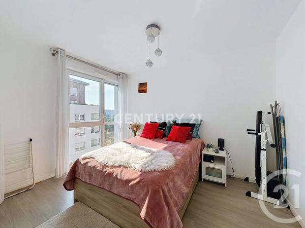 Appartement F2 à vendre  2 pièces - 37 m 2   NEUILLY SUR MARNE  - 93