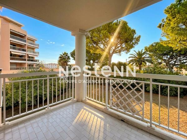 GOLFE-JUAN - 2/3P - DERNIER ETAGE - TERRASSE - PISCINE