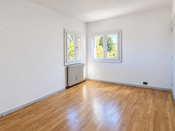 Maison 5 pièce(s) 3 chambre(s) 125 m²