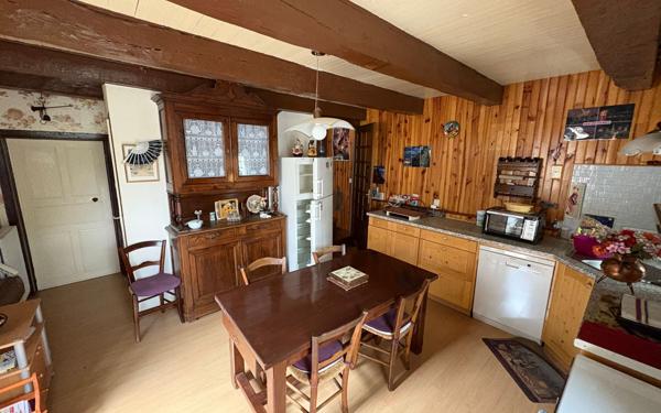 Maison à vendre    4 pièces •  Valady