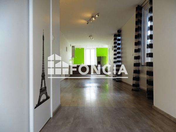 Location Appartement 3 pièces 80.66 m² - 39 RUE ADOUE Oloron-ste-marie 64400
