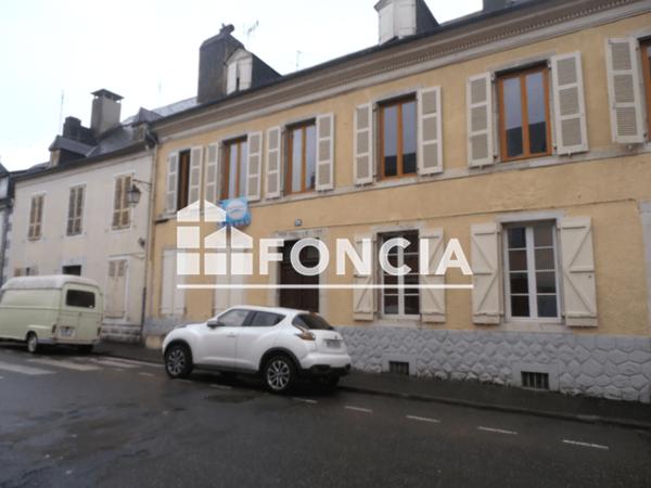 Location Appartement 3 pièces 80.66 m² - 39 RUE ADOUE Oloron-ste-marie 64400