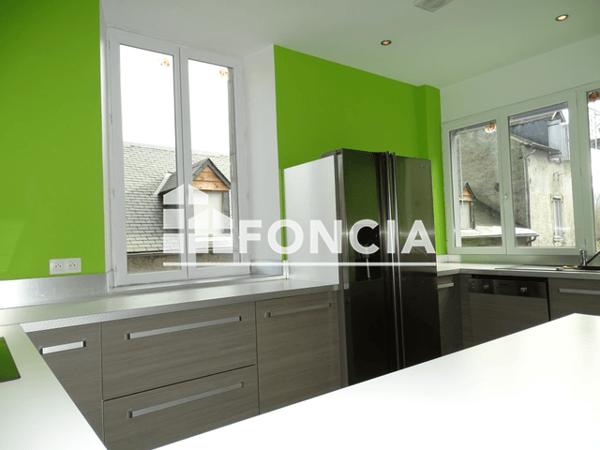 Location Appartement 3 pièces 80.66 m² - 39 RUE ADOUE Oloron-ste-marie 64400