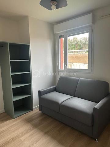 Chambre de service de 30,59 m²