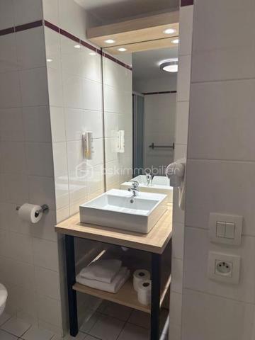 Chambre de service de 30,59 m²