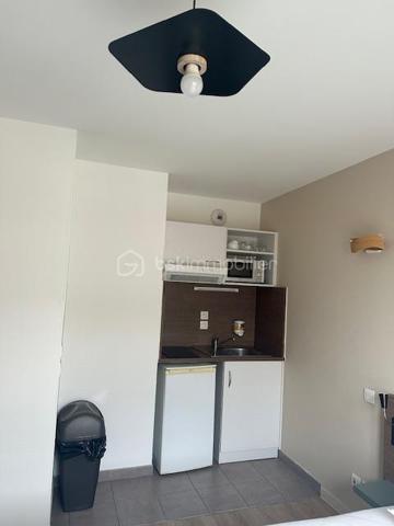 Chambre de service de 30,59 m²