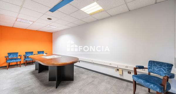 À vendre Local commercial 180.71 m² - Rixheim 68170