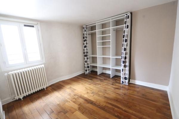 ORLEANS Quartier Madeleine - Maison de type F4  - Orleans