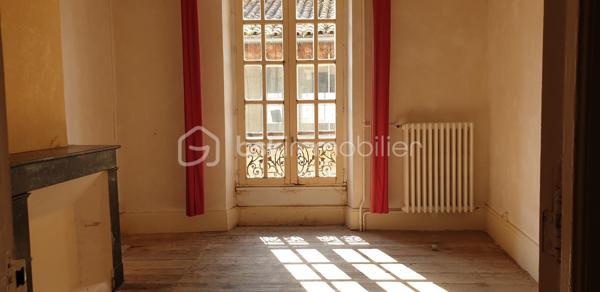 Maison ancienne de 330 m²