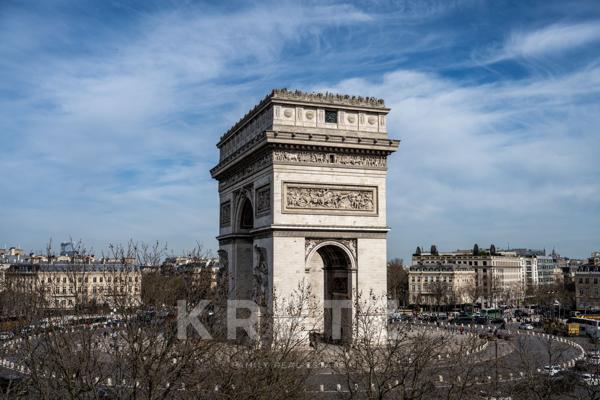 Duplex avec vue unique sur L'Arc de Triomphe