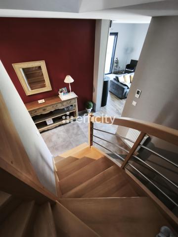 Maison 6 pièces - 144 m²
