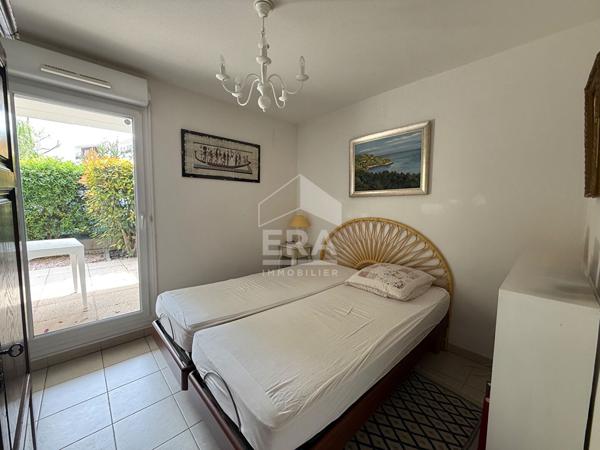 A VENDRE 13600 LA CIOTAT APPARTEMENT T3 DE 65M² EN REZ DE JARDIN AVEC TERRASSE  DEUX PLACES DE PARKING