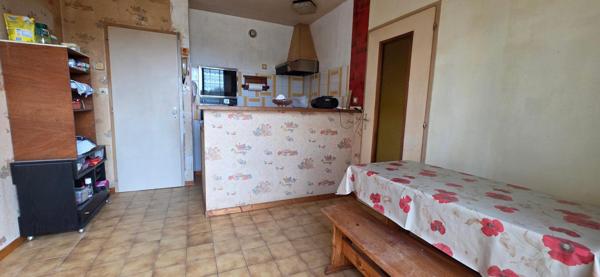 Maison T3, 83 m² avec sous sol complet, sur 2000 m² de jardin