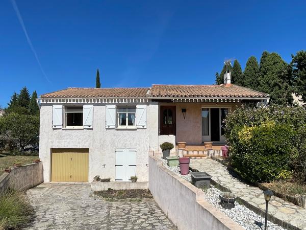 - LES GRILLONS - LAMBESC - 13410 -