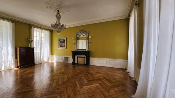 Maison de Charme hyper-centre de Laval