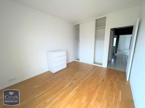 Appartement à louer 3 pièces 78m² Le Raincy (93340)