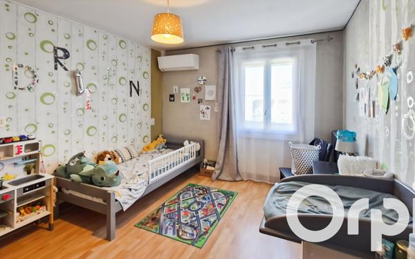 Maison à vendre    5 pièces •  Pont-Saint-Esprit