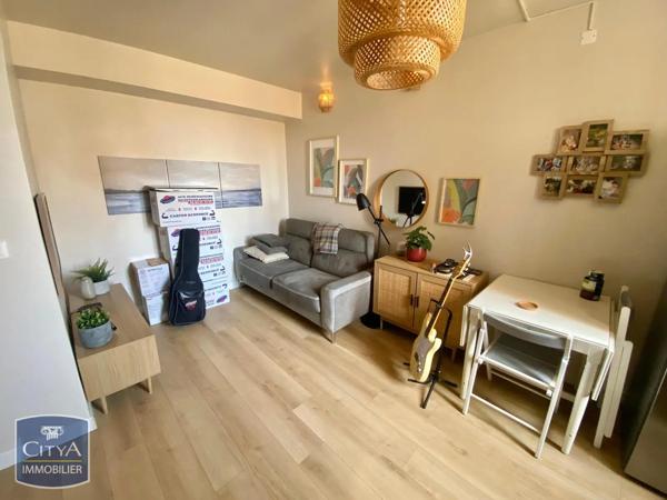 Appartement à louer 2 pièces 37.04m² Toulon (83000)