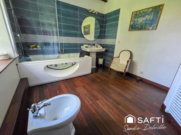 Propriété de charme 6 pièces- 195m²- 2160m²