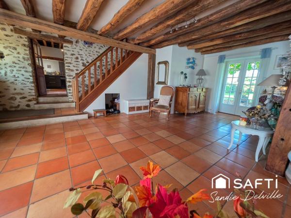 Propriété de charme 6 pièces- 195m²- 2160m²