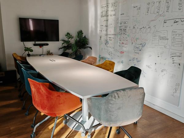 À LOUER – LOCAL D’ACTIVITÉ MIXTE BUREAUX / ATELIER – PÉROLS AÉROPORT