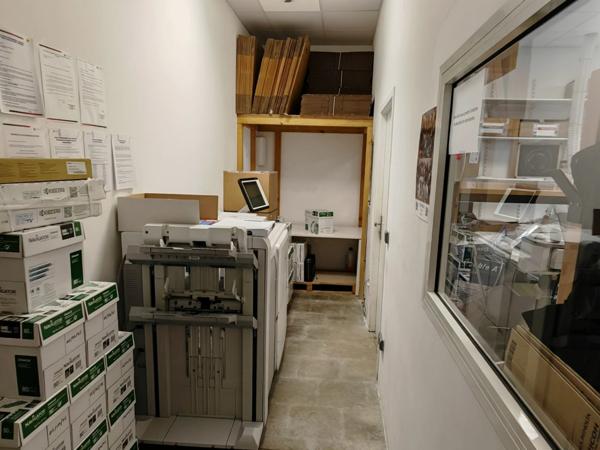 À LOUER – LOCAL D’ACTIVITÉ MIXTE BUREAUX / ATELIER – PÉROLS AÉROPORT