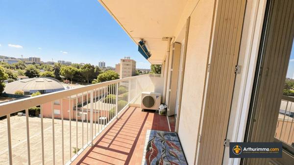 Vente                                                      Appartement
                        
                     4 pièces                      74 m2                     à Saint-Laurent-du-Var