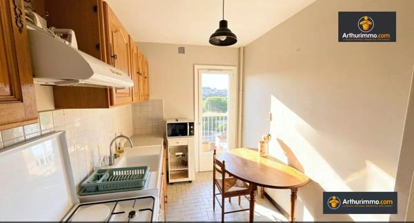 Vente                                                      Appartement
                        
                     4 pièces                      74 m2                     à Saint-Laurent-du-Var